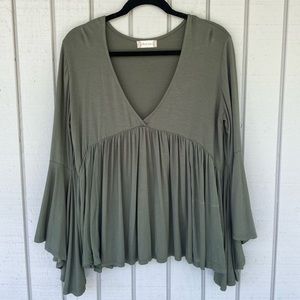 Altar’d State Flowy Bohemian long sleeve Blouse - Green- Small